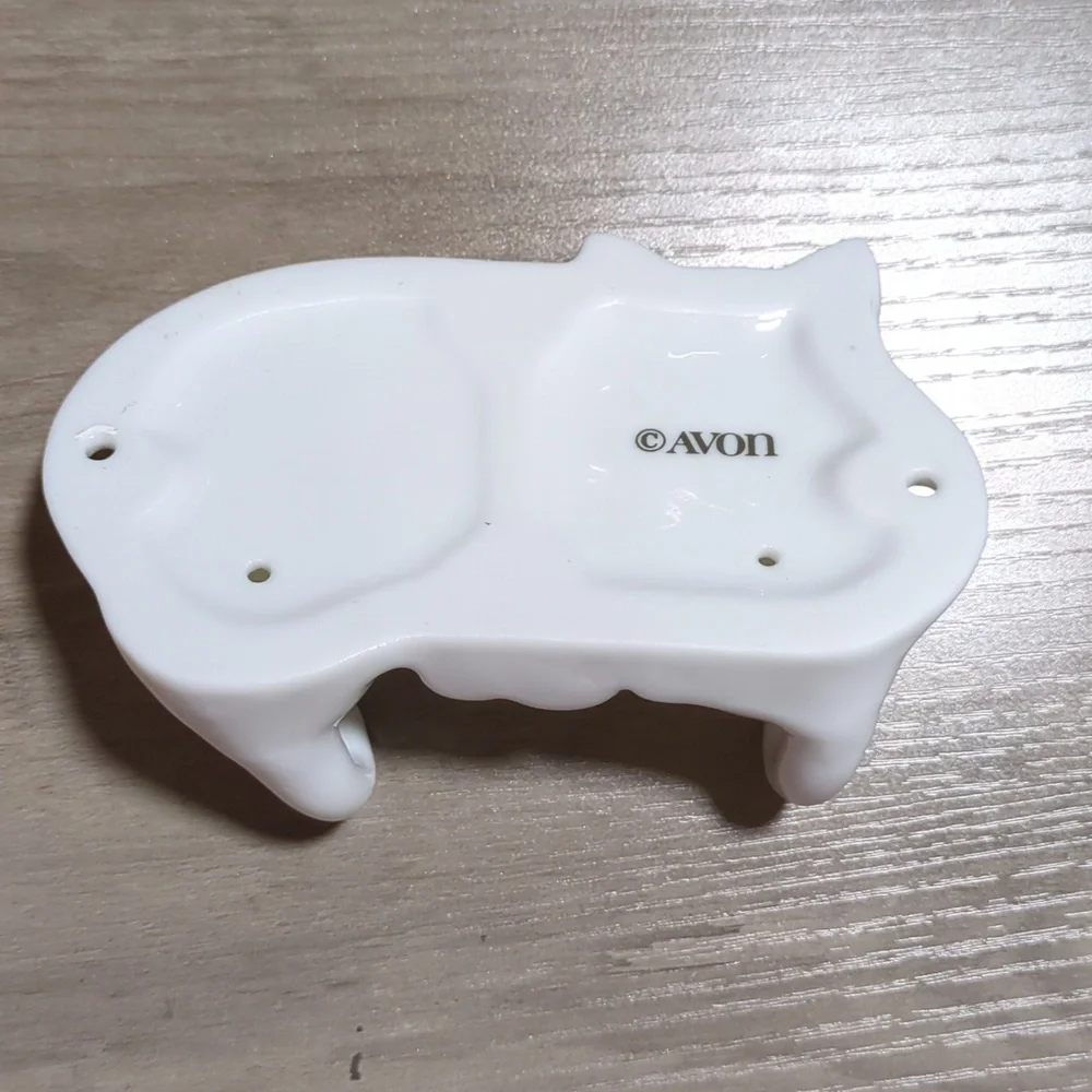 Vintage White Ceramic Cat Wall Hooks